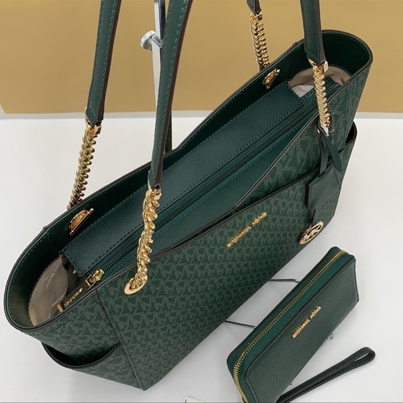 MICHAEL KORS LARGE X CHAIN SHOULDER TOTE & LG FLAT MULTIFUNCTIONAL PHONE CASE - Picture 3 of 16